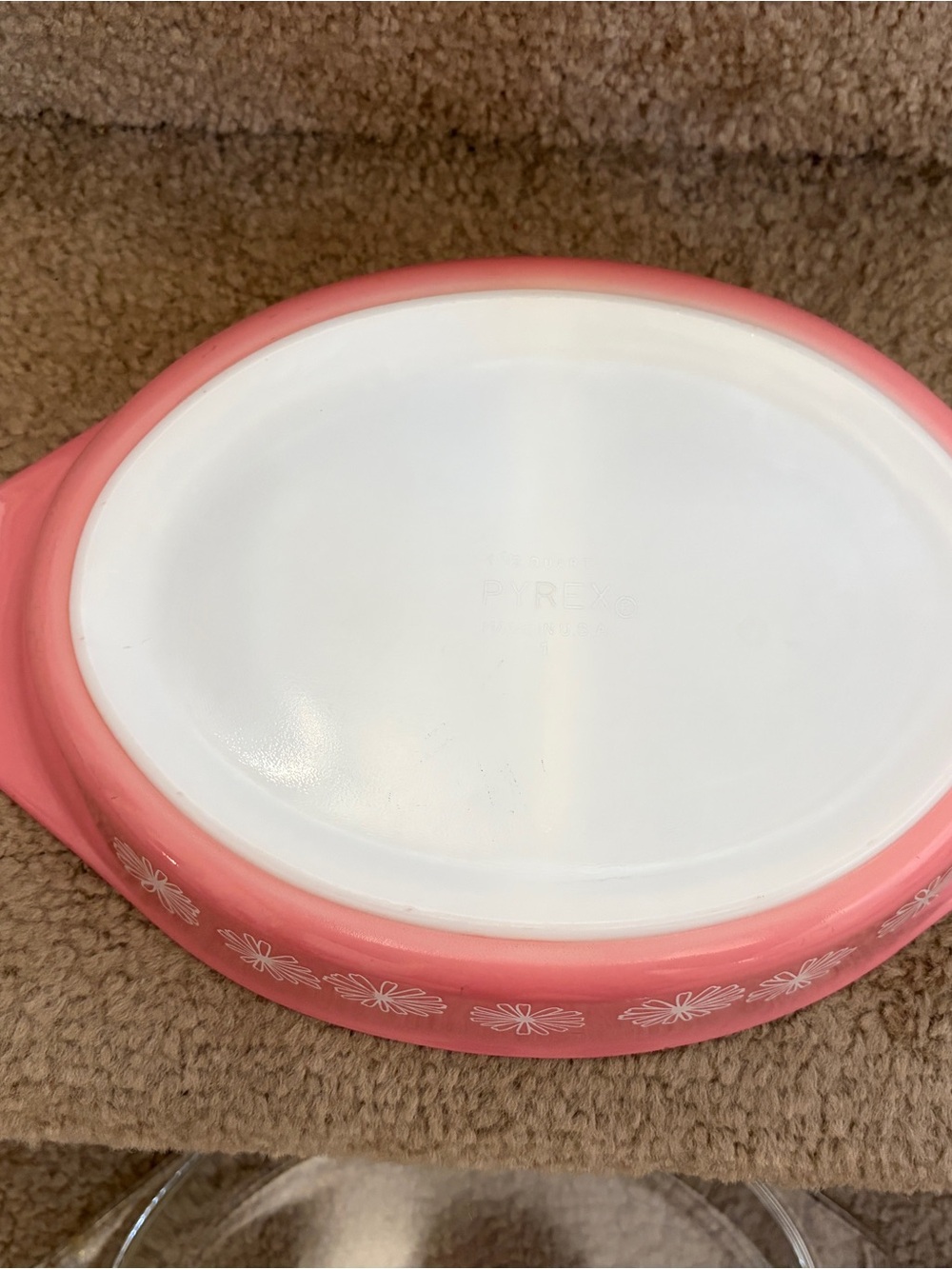 Pyrex Pink Daisy Divided Serving Dish Excellent vintage condition - Picture 5 of 5